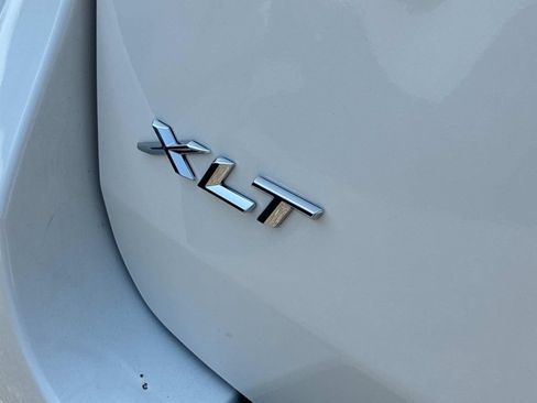 Used 2023 Ford Explorer XLT w/ Equipment Group 202A AWD/4WD image 15