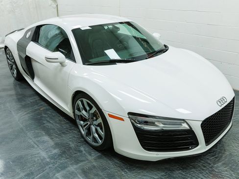 Used 2014 Audi R8 V10 AWD/4WD image 46
