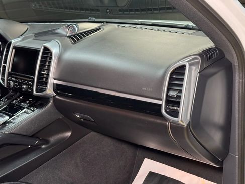 Used 2014 Porsche Cayenne AWD/4WD image 55