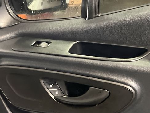 Used 2024 Mercedes-Benz Sprinter 2500 image 31