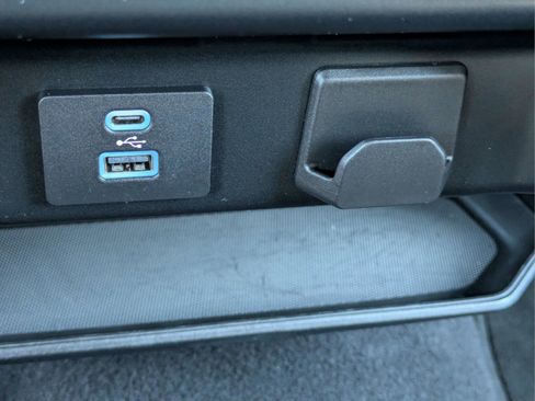Used 2023 Ford F150 XLT AWD/4WD image 19