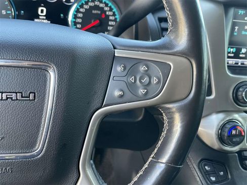 Used 2018 GMC Yukon XL Denali image 23