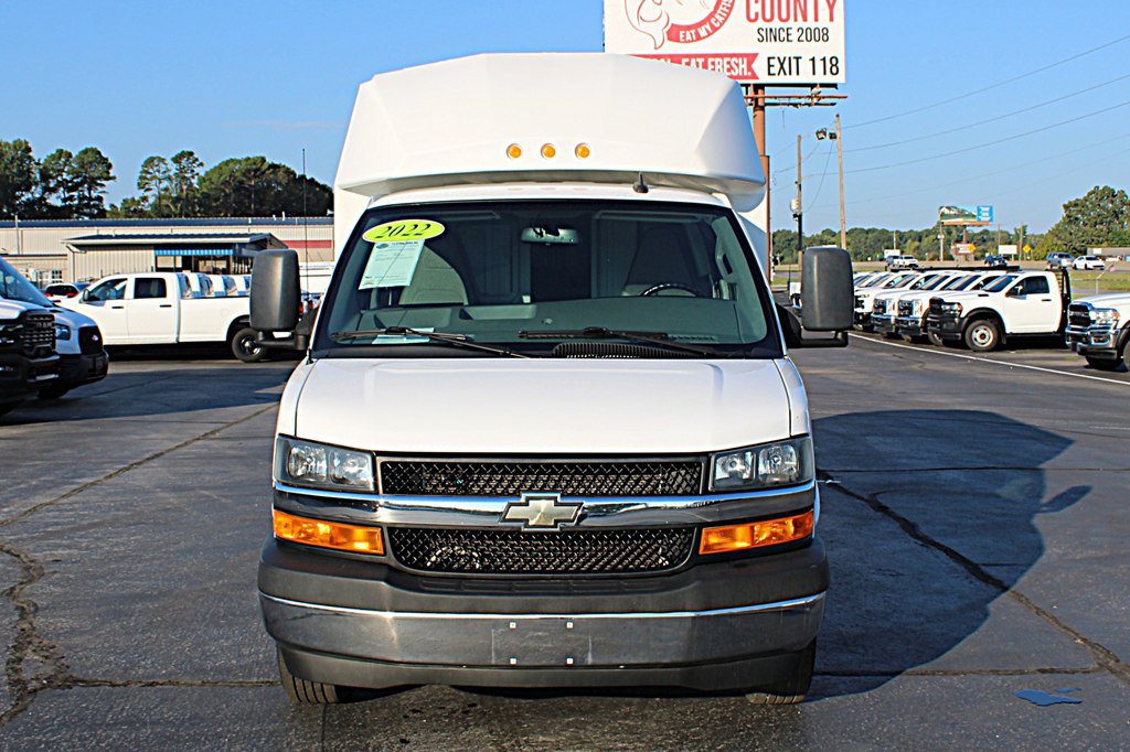 Used 2022 Chevrolet Express 3500 w/ Power Convenience Package RWD image 13