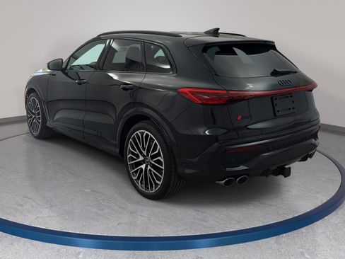 New 2026 Audi SQ5 Premium Plus image 7