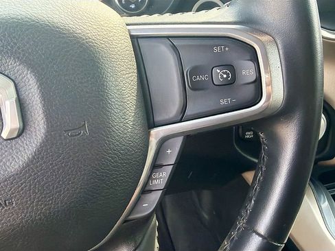 Used 2022 RAM 1500 Laramie AWD/4WD image 36