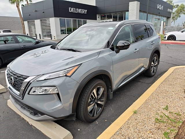Used 2021 Nissan Rogue SL w/ Premium Package FWD image 2
