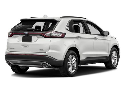 Used 2018 Ford Edge SEL w/ Equipment Group 201A AWD/4WD image 2