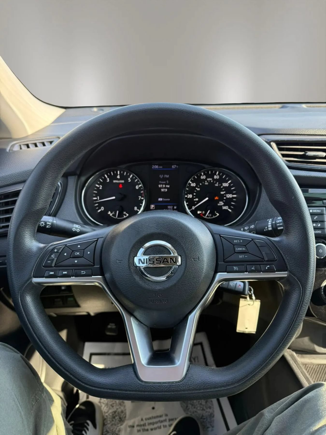 Used 2018 Nissan Rogue S FWD image 17