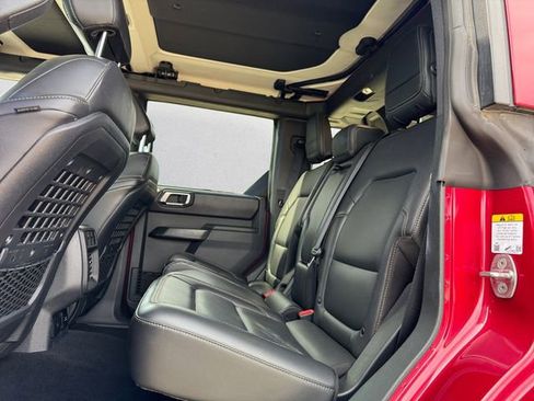 Used 2025 Ford Bronco Badlands AWD/4WD image 13