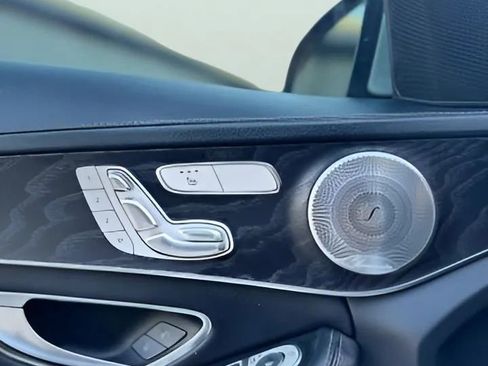 Used 2015 Mercedes-Benz C 300 Sedan image 18