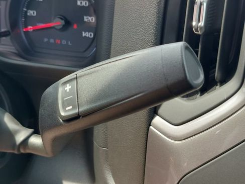 Used 2023 Chevrolet Silverado 1500 Custom AWD/4WD image 31