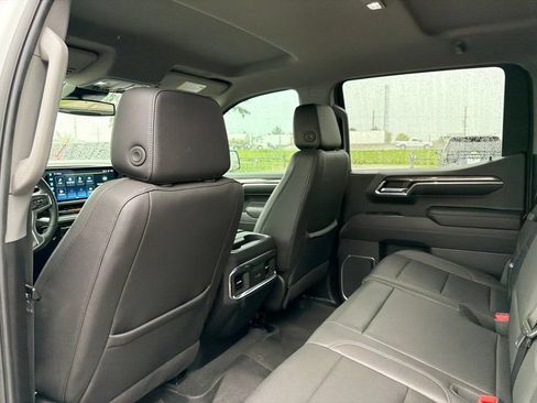 Used 2024 Chevrolet Silverado 1500 LTZ AWD/4WD image 14