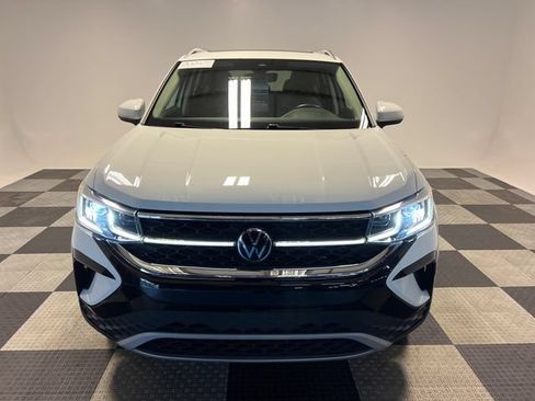 Certified 2024 Volkswagen Taos SEL AWD/4WD image 2