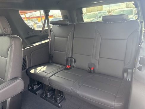 New 2026 Chevrolet Suburban LT w/ Comfort Package AWD/4WD image 12
