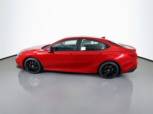 New 2026 Toyota Camry SE image 4