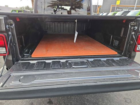 Used 2023 Jeep Gladiator Mojave w/ Trailer Tow Package image 32