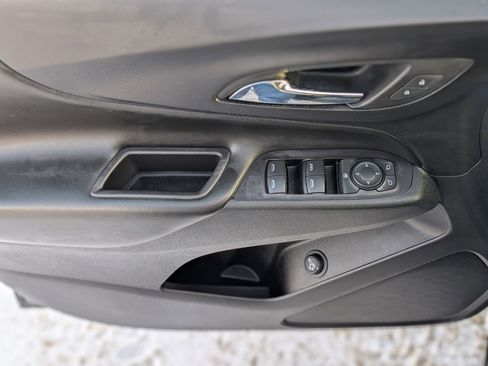 Used 2019 Chevrolet Equinox LT image 27