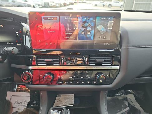 New 2026 Nissan Pathfinder SL w/ SL Premium Package FWD image 24