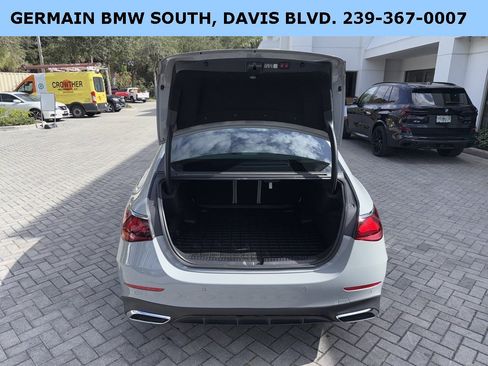 Used 2025 Mercedes-Benz E 350 4MATIC Sedan image 33