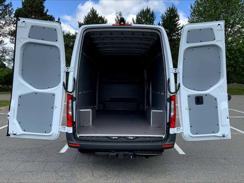 New 2025 Mercedes-Benz Sprinter 2500 image 23