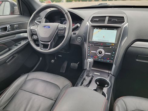 Used 2018 Ford Explorer Sport w/ Equipment Group 401A image 19