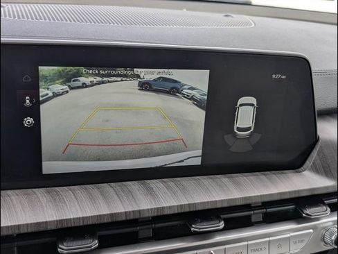 Used 2023 Kia Telluride EX w/ EX Captain's Chair Package FWD image 13