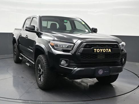 Used 2023 Toyota Tacoma SR5 w/ Technology Package RWD image 8