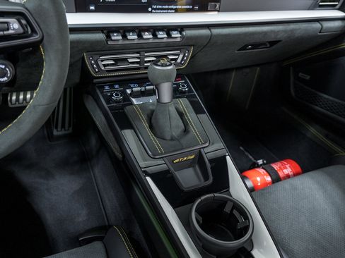 Certified 2025 Porsche 911 GT3 RS image 27