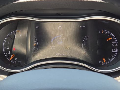 Used 2019 Jeep Grand Cherokee Altitude AWD/4WD image 27