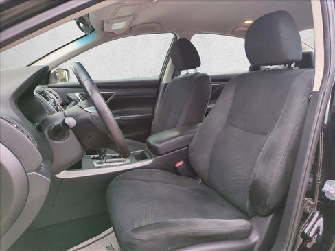 Used 2015 Nissan Altima 2.5 SV image 16