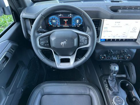 New 2025 Ford Bronco Outer Banks w/ Sasquatch Package image 15