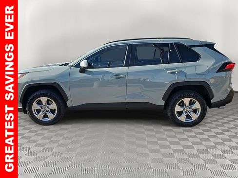 Used 2022 Toyota RAV4 XLE image 6