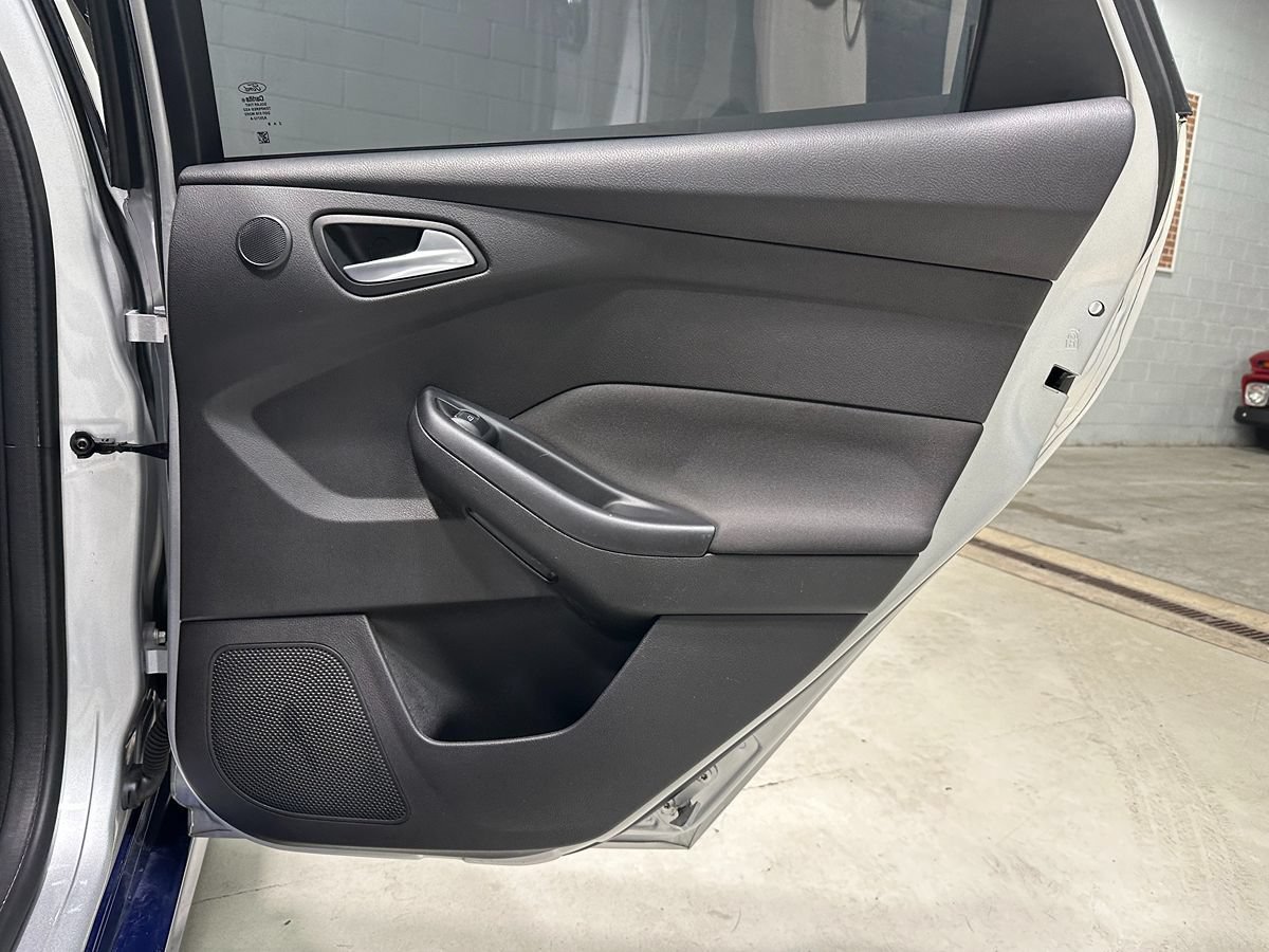Used 2013 Ford Focus ST FWD image 16