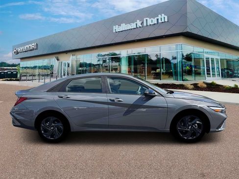 New 2026 Hyundai Elantra Sport FWD image 9