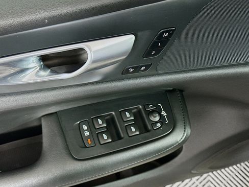 Used 2024 Volvo S60 B5 Plus image 15