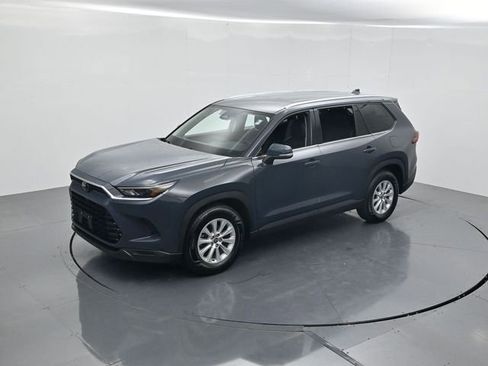 Used 2025 Toyota Grand Highlander AWD image 47
