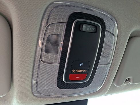 Used 2025 Hyundai Kona SEL image 31