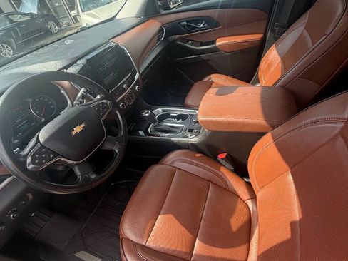 Used 2019 Chevrolet Traverse High Country w/ LPO, Floor Liner Package AWD/4WD image 24