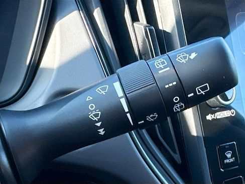 Certified 2025 Subaru Crosstrek 2.5i Limited w/ Crosstrek Mirror Package image 17