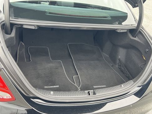 Used 2018 Mercedes-Benz C 300 Sedan image 25