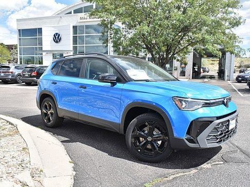 New 2025 Volkswagen Taos SE image 14