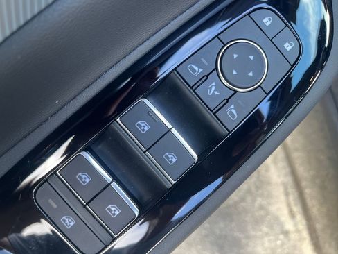 Certified 2025 Nissan Murano Platinum w/ Cargo Package AWD/4WD image 16