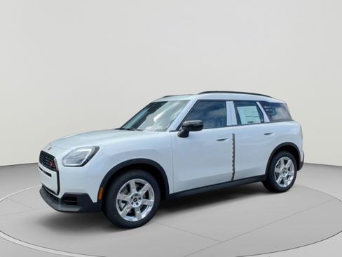 Certified 2025 MINI Cooper Countryman S AWD/4WD image 5