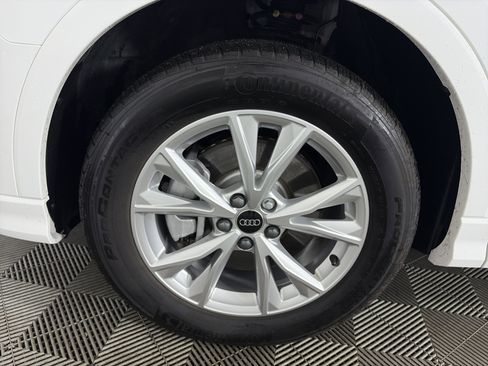 Certified 2025 Audi Q3 2.0T Premium image 13