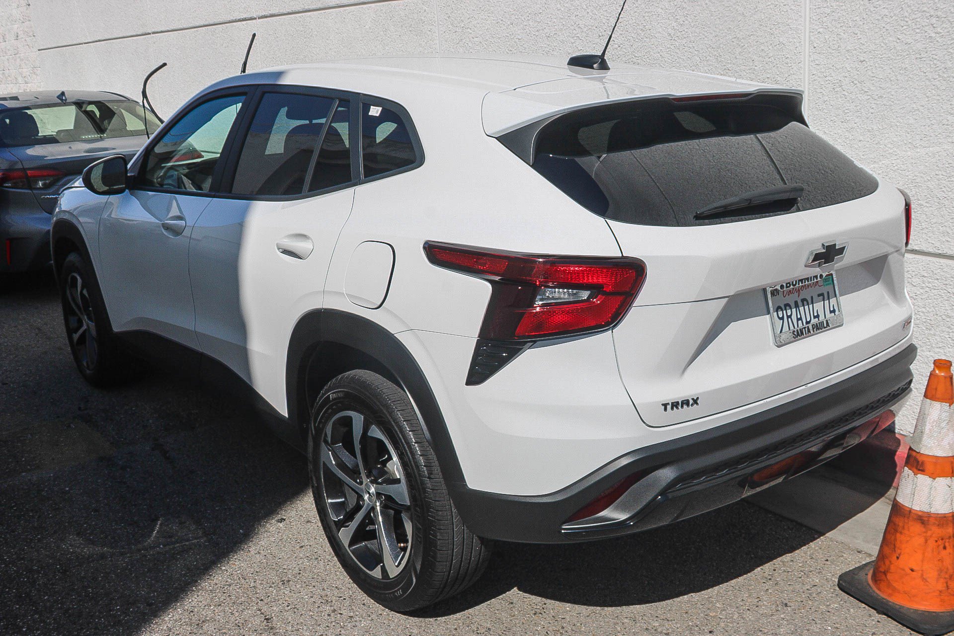 Used 2025 Chevrolet Trax RS FWD image 13