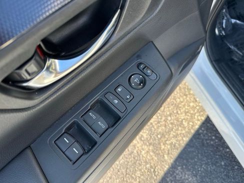 Used 2025 Honda CR-V Sport image 14