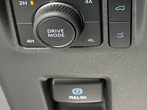 Used 2025 Ford Expedition Max Platinum AWD/4WD image 29