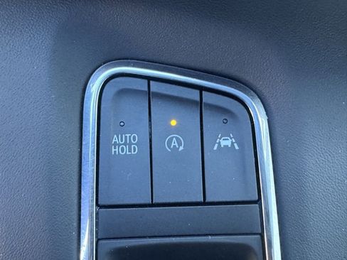 Used 2024 Cadillac Escalade Sport Platinum w/ LPO, ONYX Package image 29