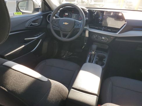 New 2026 Chevrolet Trax LS w/ Driver Confidence Package image 10