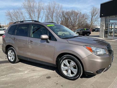 Used 2015 Subaru Forester 2.5i Premium image 9
